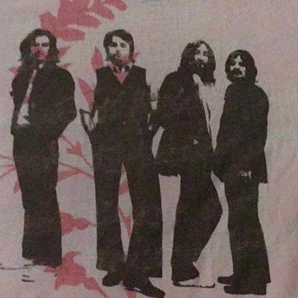 Beatles TShirt from the Mirage Hotel - Picture 2 of 6